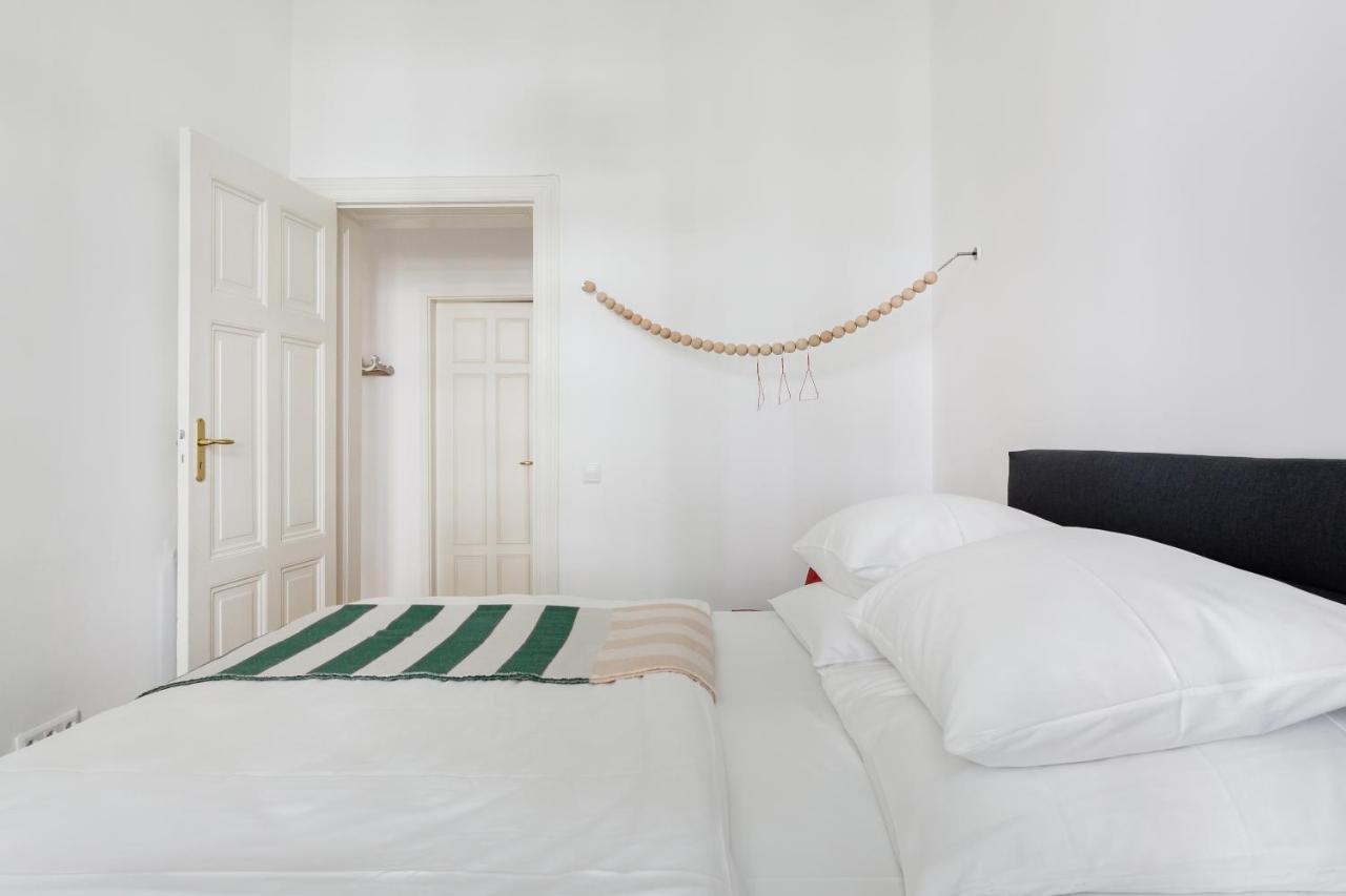 Luxury 2 Bedroom Apartment In The Heart Of Mitte, Berlin Berlim Exterior foto